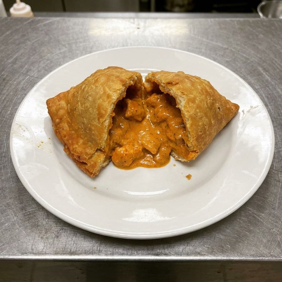 Butter Chicken Samosa (1 pc)