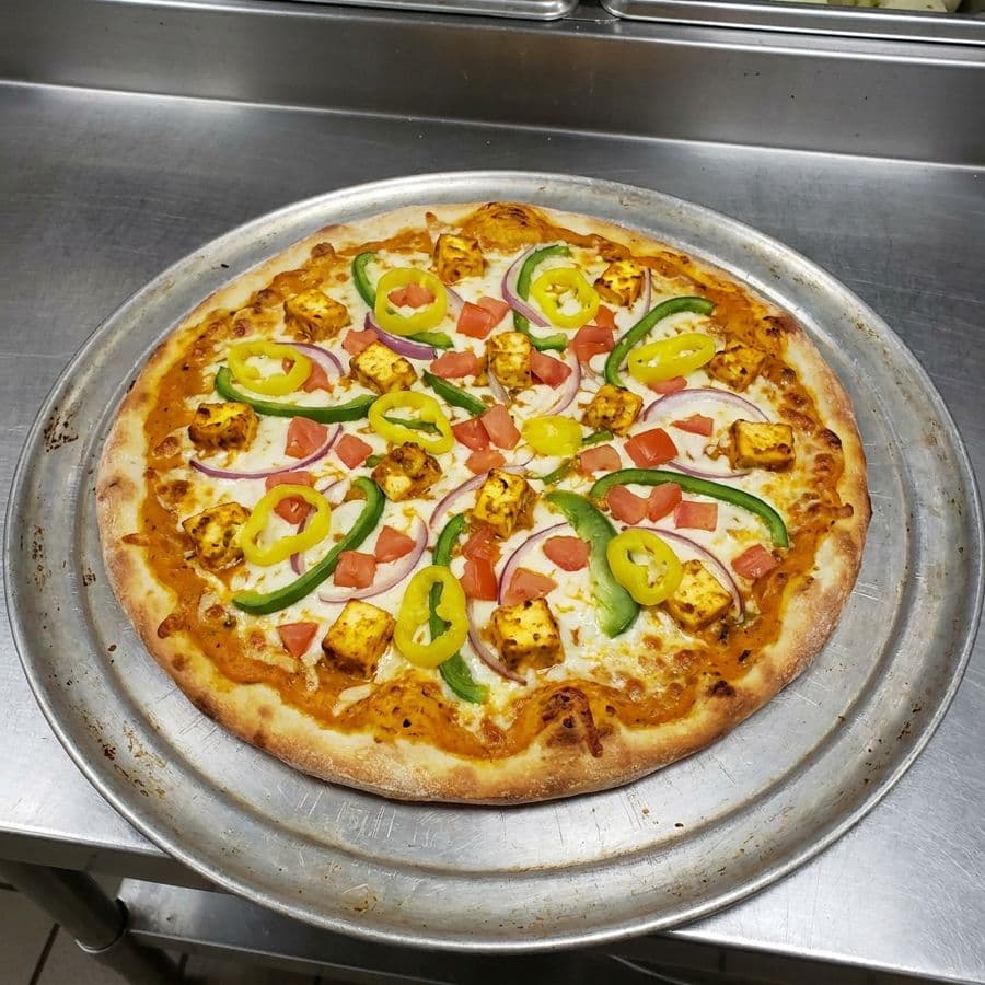 Karahi Paneer Pizza