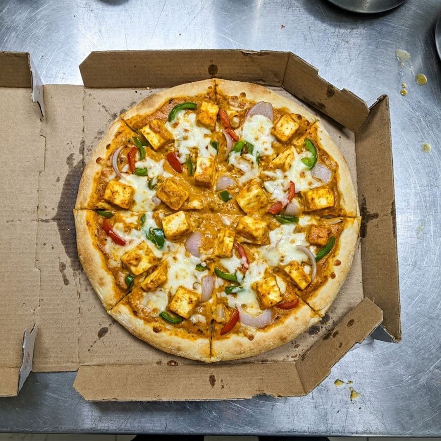 Shahi Paneer Pizza